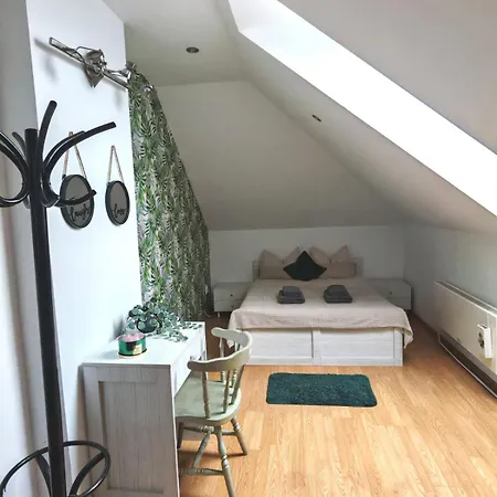 Bed & Breakfast Cucu 3*