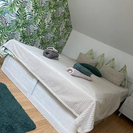 Bed & Breakfast Cucu 3*